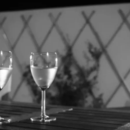 κοντύλι - σπίτι στη χώρα, με θέα το κάστρο * سكيروس