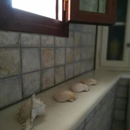 κοντύλι - σπίτι στη χώρα, με θέα το κάστρο