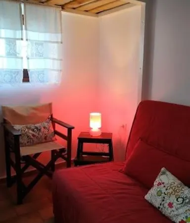 κοντύλι - σπίτι στη χώρα, με θέα το κάστρο *