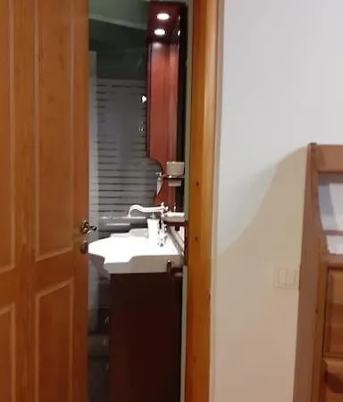 κοντύλι - σπίτι στη χώρα, με θέα το κάστρο سكيروس