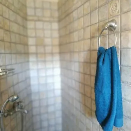 κοντύλι - σπίτι στη χώρα, με θέα το κάστρο بيت للعطل