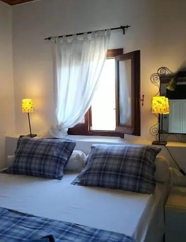 κοντύλι - σπίτι στη χώρα, με θέα το κάστρο 別荘 スキロス